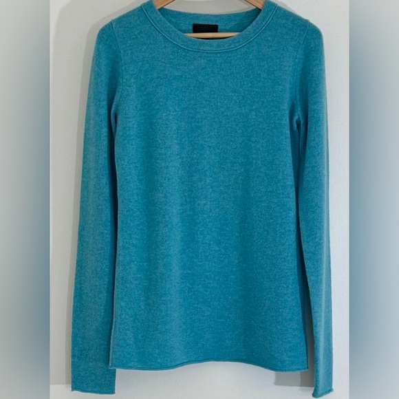 Like-NEW J. Crew Cashmere Sweater. Worn once. Beautiful medium blue color! - Picture 8 of 13